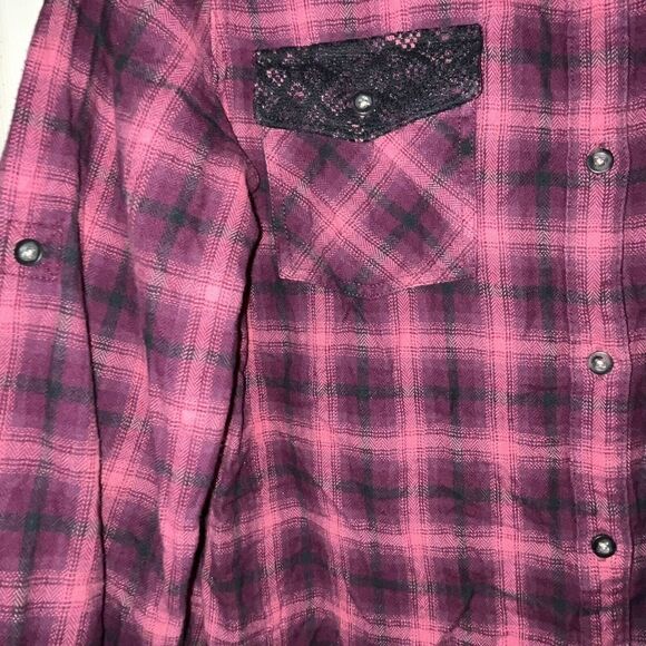 Legendary Whitetails Shirt Wmns Med Flannel Button Down Plaid Faux Lace Western - Picture 4 of 10